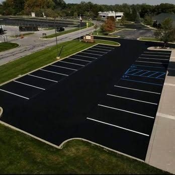 Asphalt Striping in Fulshear